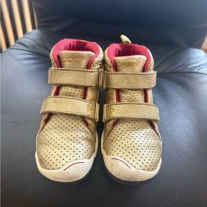 PLAE Kids Sneakers in Gold and Red size 13.5